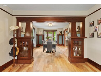 113 E 5th St, Newberg, OR 97132 - photo 5