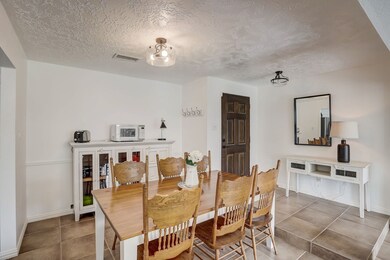 17006 Barcelona Dr, Friendswood, TX 77546 - photo 5