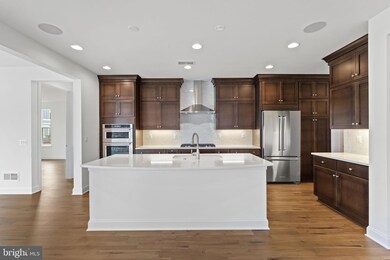 131 Cowbird St, Lake Frederick, VA 22630 - photo 4