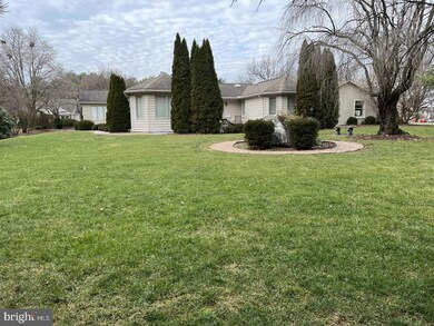 1006 Hillview Ln, Hershey, PA 17033 - photo 5