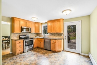 14 Puddingstone Ln, Medway, MA 02053 - photo 3