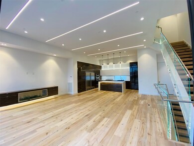 1807 Indiana St, Houston, TX 77019 - photo 4