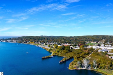 457 Lake St, Frankfort, MI 49635 - photo 4