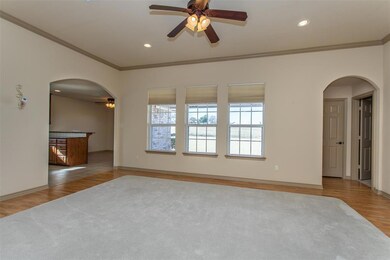 1100 W University Dr, Gainesville, TX 76240 - photo 3