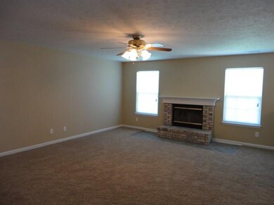 270 Woodfield Dr, Franklin, IN 46131 - photo 3