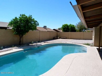 SPARKLING PEBBLE-TEC POOL