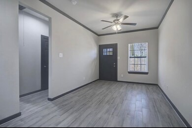 4409 Weaver Rd unit 2, Houston, TX 77016 - photo 2