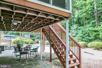 18412 Cedar Dr, Triangle, VA 22172 - photo 6