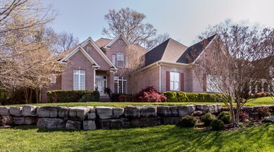 8212 Rambling Rose Dr, Ooltewah, TN 37363 - photo 3