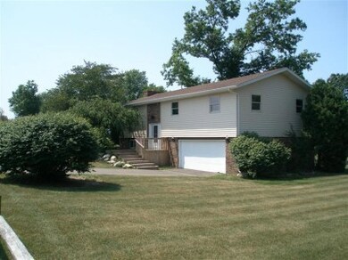 311 Concanneau Dr, La Porte, IN 46350 - photo 2