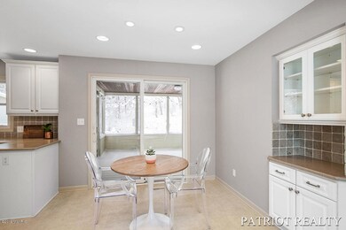 1532 Cloverly Ct NW, Grand Rapids, MI 49544 - photo 7