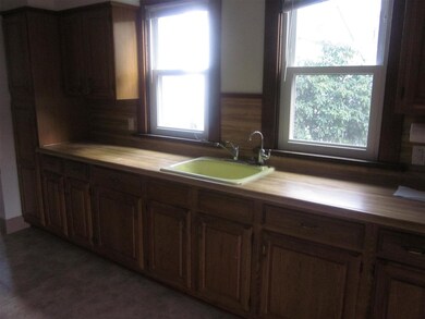 38 Rose Ct, Albany, NY 12209 - photo 6