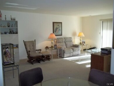 911 Cold Spring Rd unit 7, Allentown, PA 18103 - photo 4