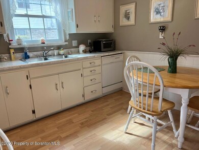 813 Hemlock St, Scranton, PA 18505 - photo 6