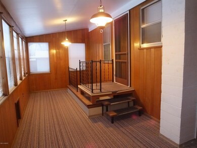 1335 Alberta St NE, Grand Rapids, MI 49505 - photo 4