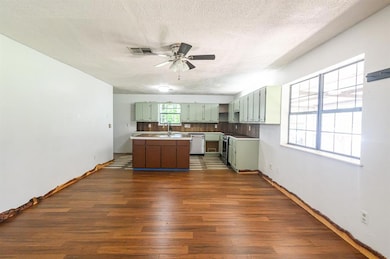 living/kitchen area