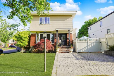 761 Edgegrove Ave, Staten Island, NY 10312 - photo 3