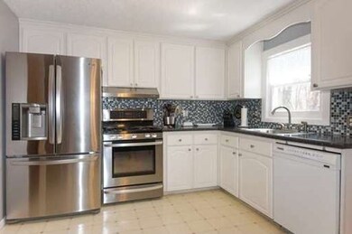 48 Bumble Bee Cir, Shrewsbury, MA 01545 - photo 6