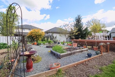 1836 Garden Dr, Medford, OR 97504 - photo 6