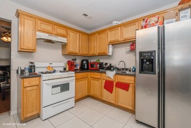 3602 Wellington Ct, Hazel Crest, IL 60429 - photo 4