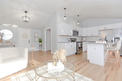 10 Circuit Dr, Rehoboth, MA 02769 - photo 3