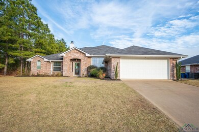 1708 Amanda Ln, Kilgore, TX 75662 - photo 2
