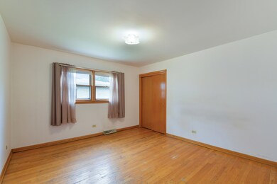 2252 Webster Ln, Des Plaines, IL 60018 - photo 7