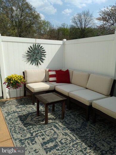 14808 Lindsey Ln, Silver Spring, MD 20906 - photo 2