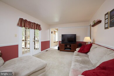 13519 Spinning Wheel Dr, Germantown, MD 20874 - photo 6