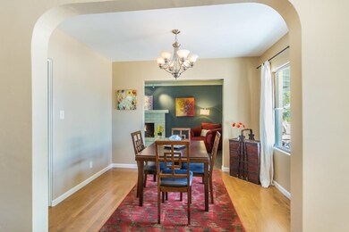 1624 W Earll-5