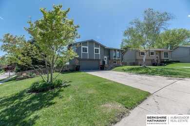 12955 Redman Cir, Omaha, NE 68164 - photo 3