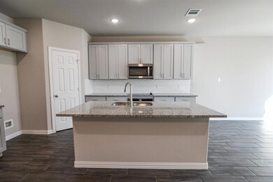 409 Rose Ave, Cleburne, TX 76028 - photo 5