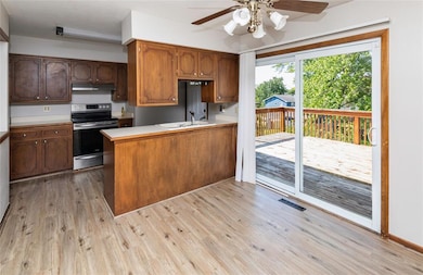 209 E Philip St, Des Moines, IA 50315 - photo 6