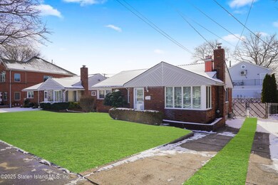 204 Buel Ave, Staten Island, NY 10305 - photo 2