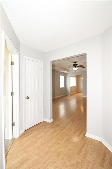 219 Haverhill Cir, Warner Robins, GA 31088 - photo 4