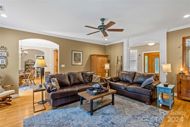 2654 Fines Creek Dr, Statesville, NC 28625 - photo 7