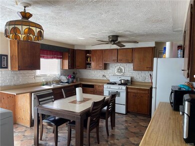 Large eat in kitchen