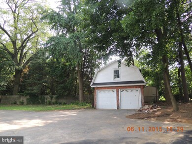 626 Burmont Rd, Drexel Hill, PA 19026 - photo 5