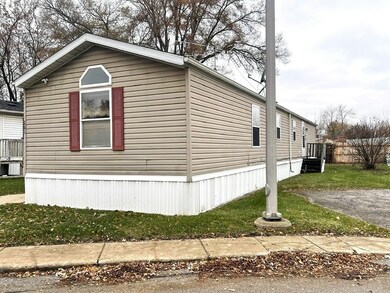 201 Zurich Dr, Lynwood, IL 60411 - photo 2