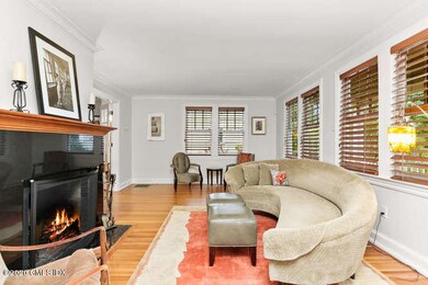 49 Riverside Ave Riverside CT-small-007-