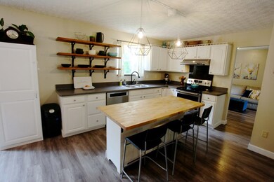 303 Sycamore Dr, Circleville, OH 43113 - photo 6