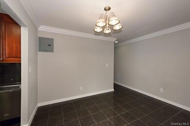 303 Robinson Ave unit 303-3, Patchogue, NY 11772 - photo 5