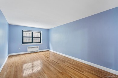 102-55 67th Rd unit 2V, Forest Hills, NY 11375 - photo 5