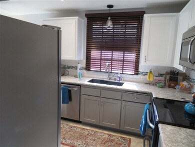 8549 Circle r Course Ln, Escondido, CA 92026 - photo 5