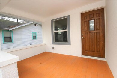 3842 8th St, Des Moines, IA 50313 - photo 3