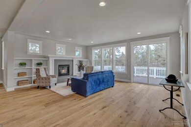 20686 SE Cougar Peak Dr, Bend, OR 97702 - photo 5