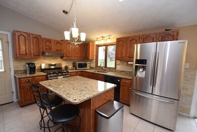 39 Swan Ave, Methuen, MA 01844 - photo 5