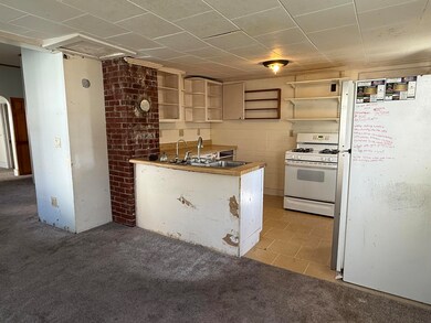 124 S B St, Cheboygan, MI 49721 - photo 4