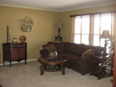 238 Walnut Ln, Crown Point, IN 46307 - photo 2