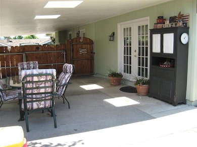 578 N 6th St, Central Point, OR 97502 - photo 6